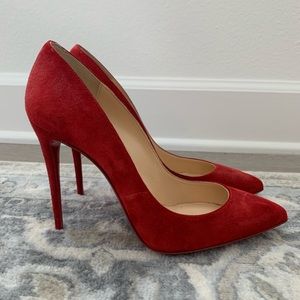 CHRISTIAN LOUBOUTIN Pigalle Pumps in Red Suede